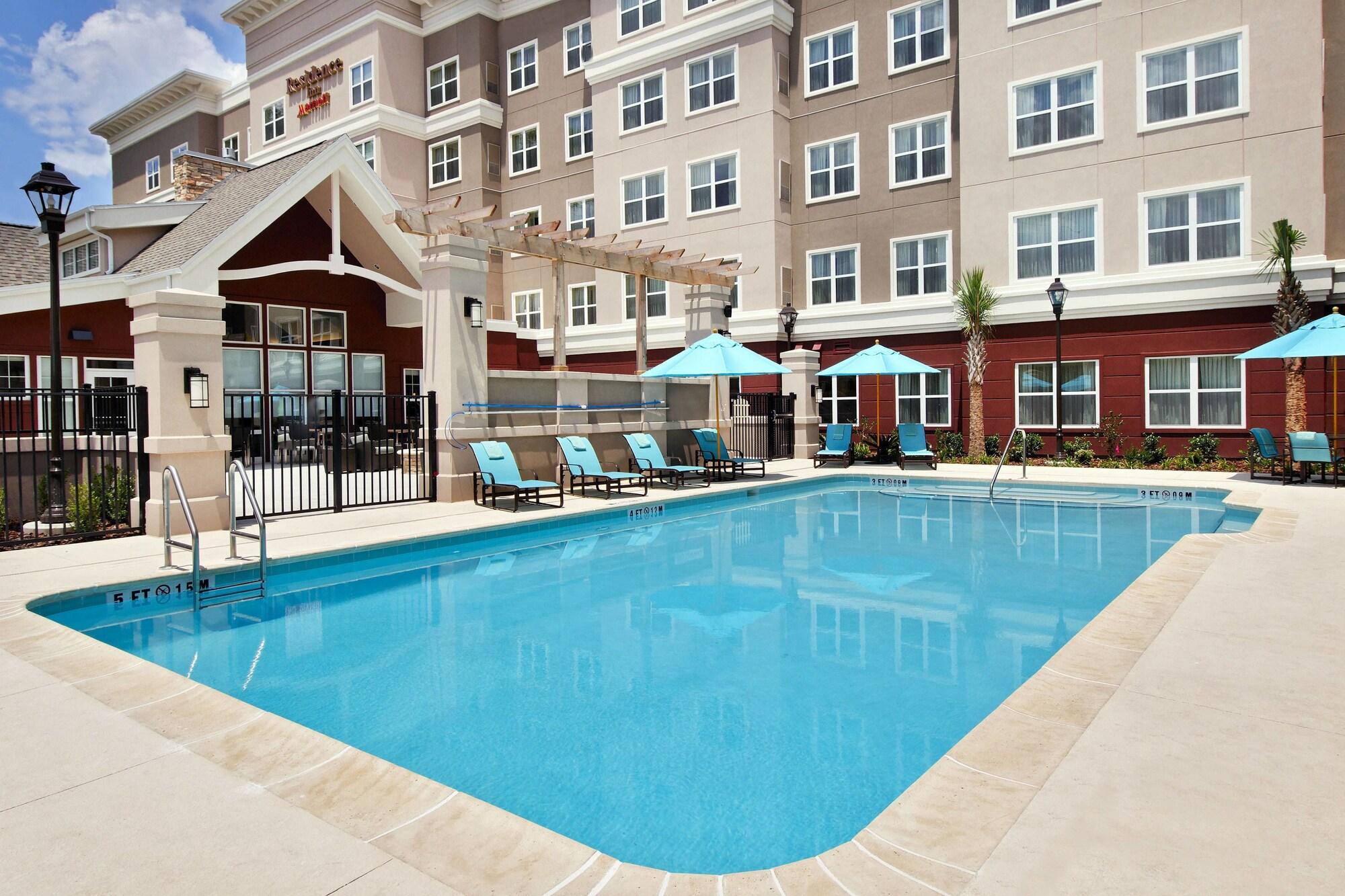Residence Inn By Marriott Charlotte Northlake Bagian luar foto