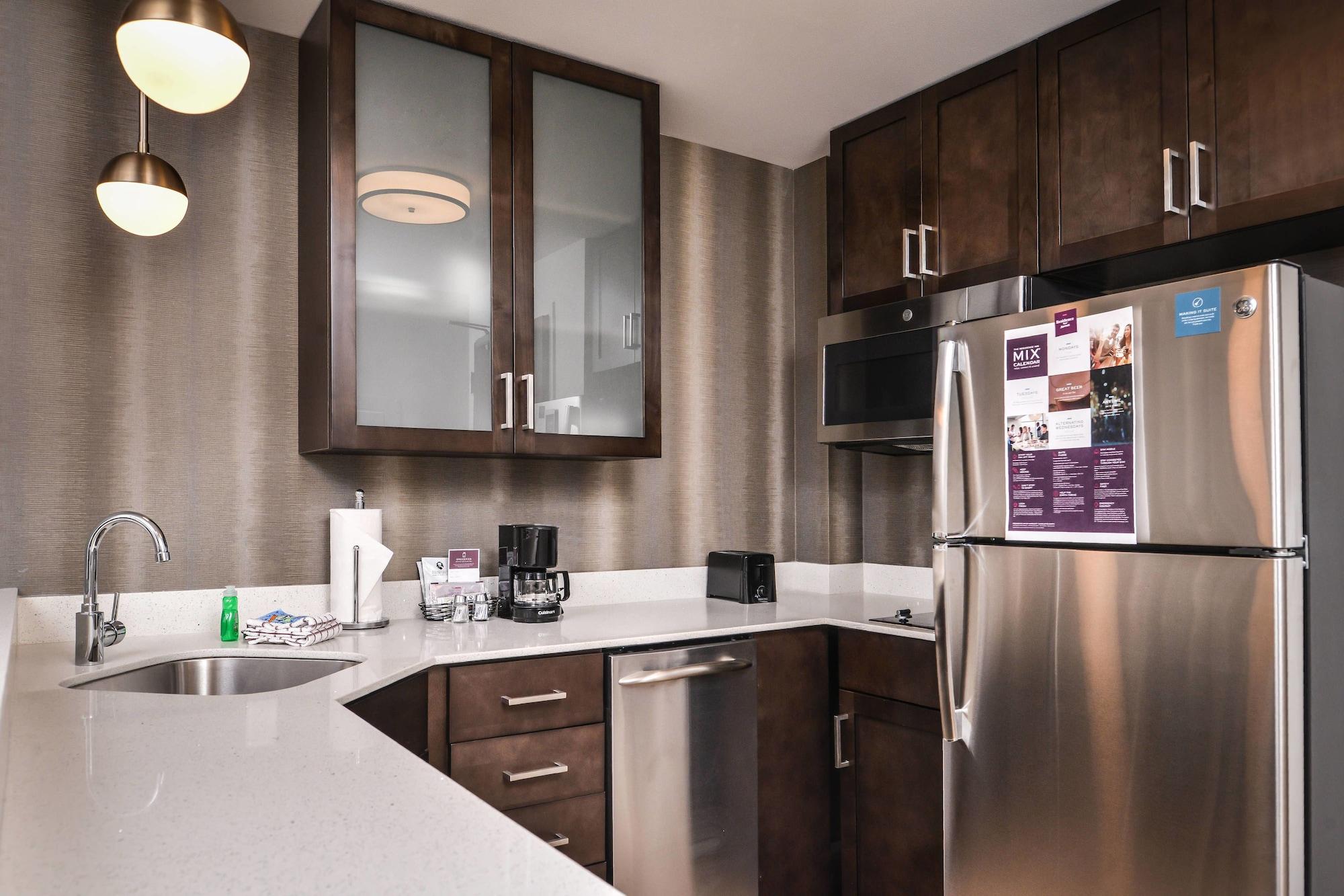 Residence Inn By Marriott Charlotte Northlake Bagian luar foto