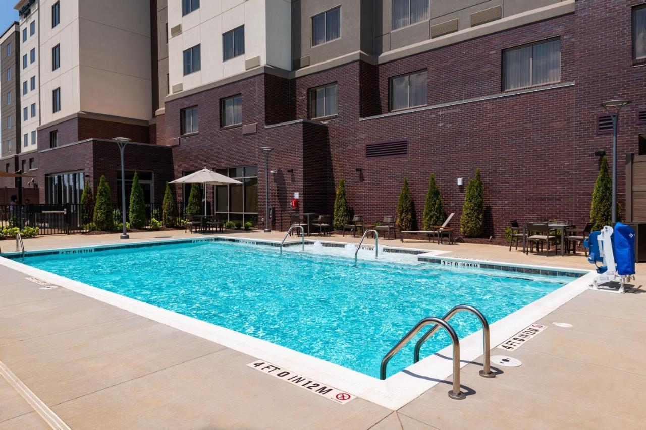 Residence Inn By Marriott Charlotte Northlake Bagian luar foto