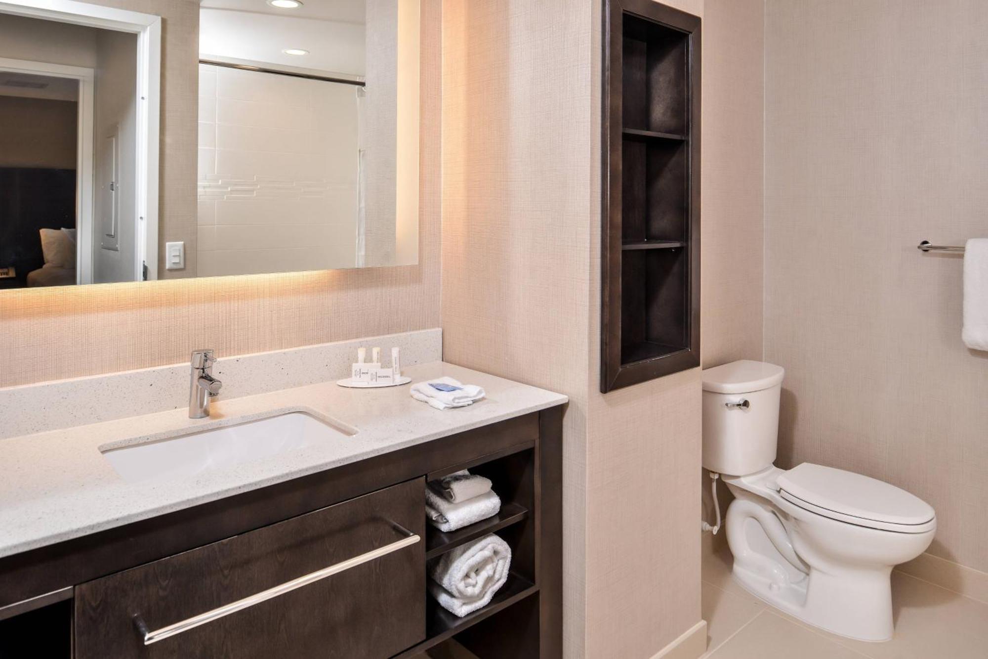 Residence Inn By Marriott Charlotte Northlake Bagian luar foto